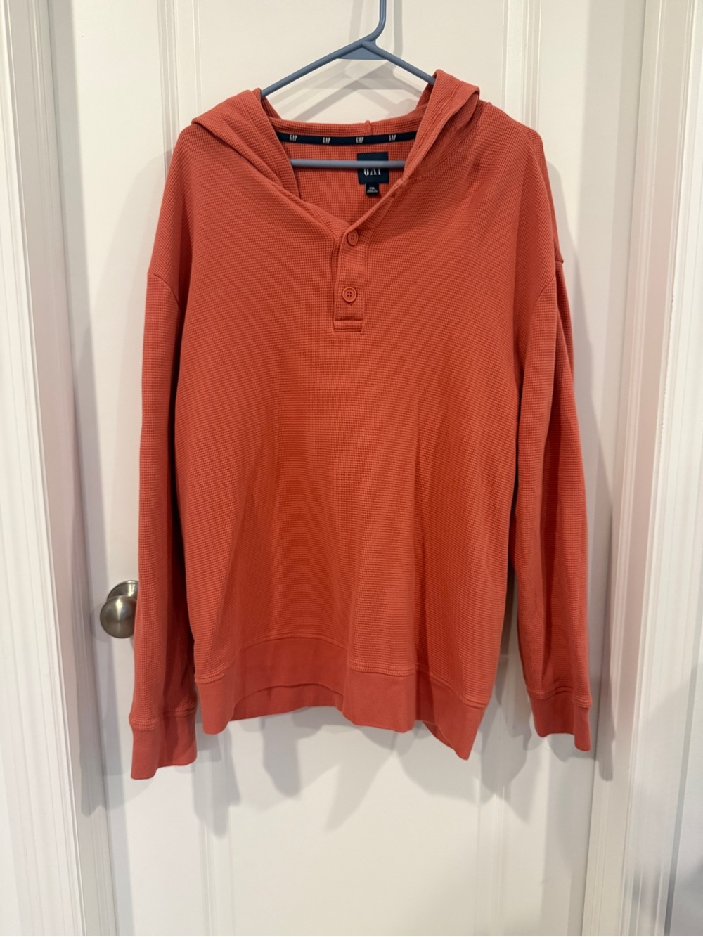 GAP Men's Hooded Waffle Pullover in Terracotta